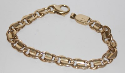 Lot 306 - A 9ct gold Italian bracelet, 23.5 grams.