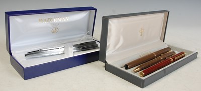 Lot 325 - A collection of five vintage Waterman pens to...