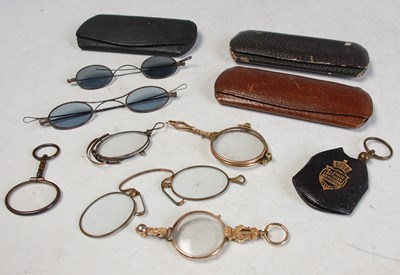 Lot 333 - Six pairs of assorted vintage spectacles,...
