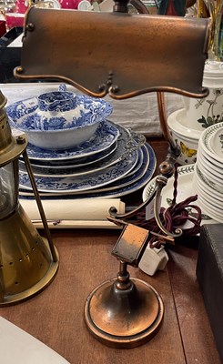 Lot 539 - A stylish early 20th century copper desk lamp,...