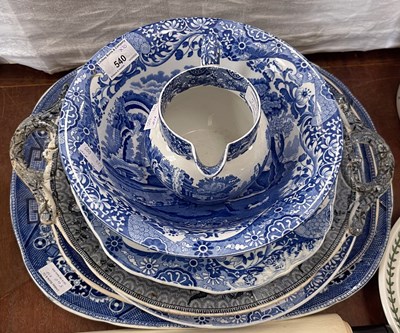 Lot 540 - A collection of assorted blue printed pottery...