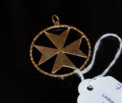 Lot 176O - A yellow metal Maltese cross pendant, stamped '...