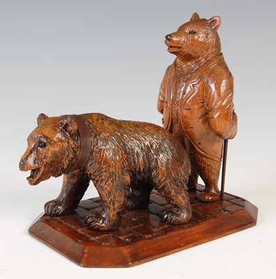 Lot 132 - An amusing Black Forest double bear group,...