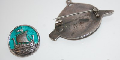 Lot 34 - A collection of silver and white metal Iona...
