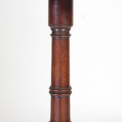 Lot 92 - An early 19th century mahogany occasional...