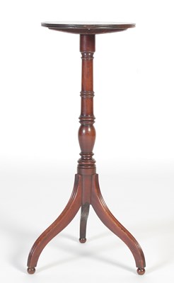 Lot 92 - An early 19th century mahogany occasional...