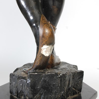 Lot 82 - A late 19th/ early 20th century carved and...
