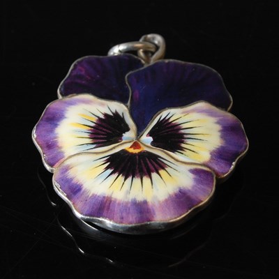 Lot 526 - An Art Nouveau silver and enamel pendant...