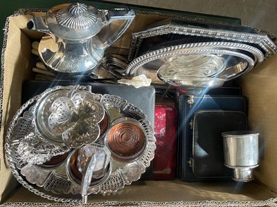 Lot 333 - A box of assorted EP ware, to include cake...