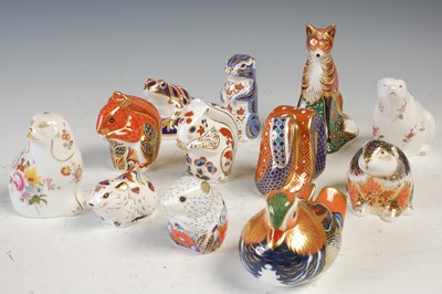 Lot 739 - A collection of twelve Royal Crown Derby...