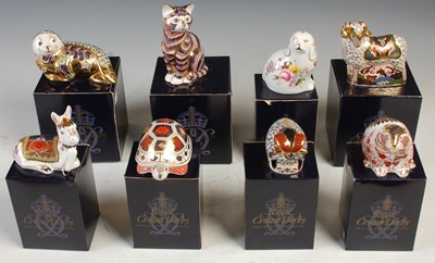 Lot 746 - A collection of eight boxed Royal Crown Derby...