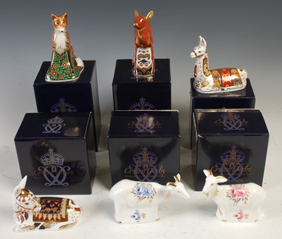 Lot 743 - A collection of six boxed Royal Crown Derby...
