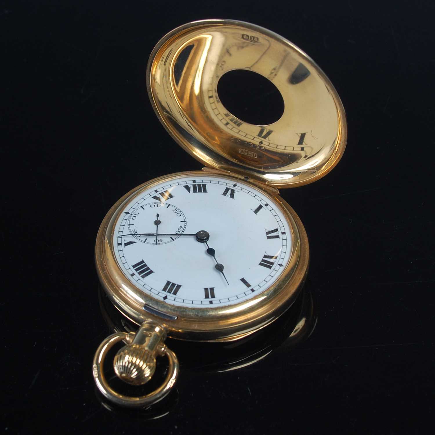 Lot 687 - An 18ct gold half-hunter pocketwatch, the...