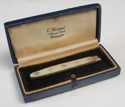 Lot 636 - A late 19th/ early 20th century...