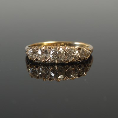 Lot 525 - A late 19th/ early 20th century yellow metal...