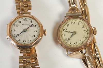 Lot 689 - A vintage 9ct gold cased ladies wristwatch,...
