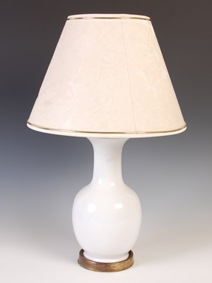 Lot 135 - A white glazed ceramic table lamp and shade,...