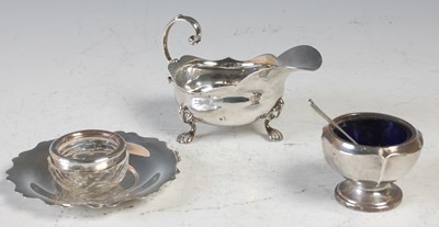 Lot 482 - A collection of silver, to include a...