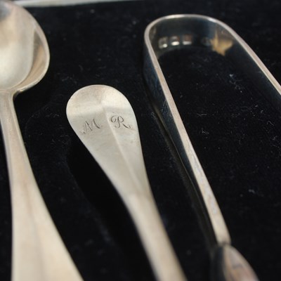 Lot 464 - A cased set of twelve London silver tea spoons...