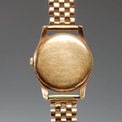 Lot 698 - A vintage 9ct gold Rolex bracelet wristwatch,...