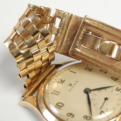 Lot 698 - A vintage 9ct gold Rolex bracelet wristwatch,...