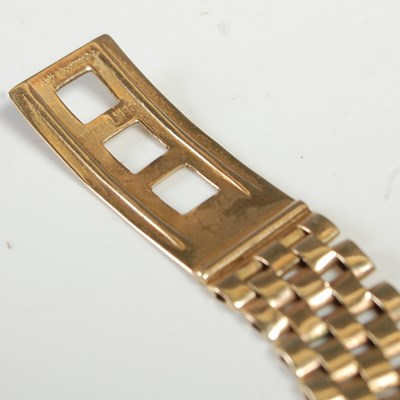 Lot 698 - A vintage 9ct gold Rolex bracelet wristwatch,...