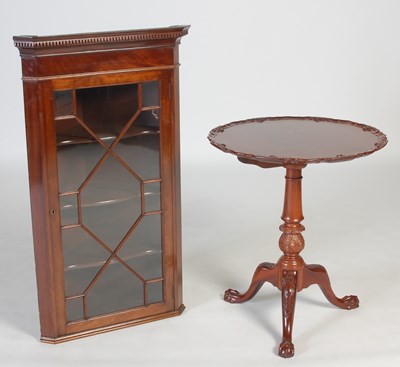 Lot 111 - A reproduction George III style snap-top...