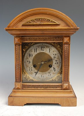 Lot 296 - A late 19th/ early 20th century walnut cased...