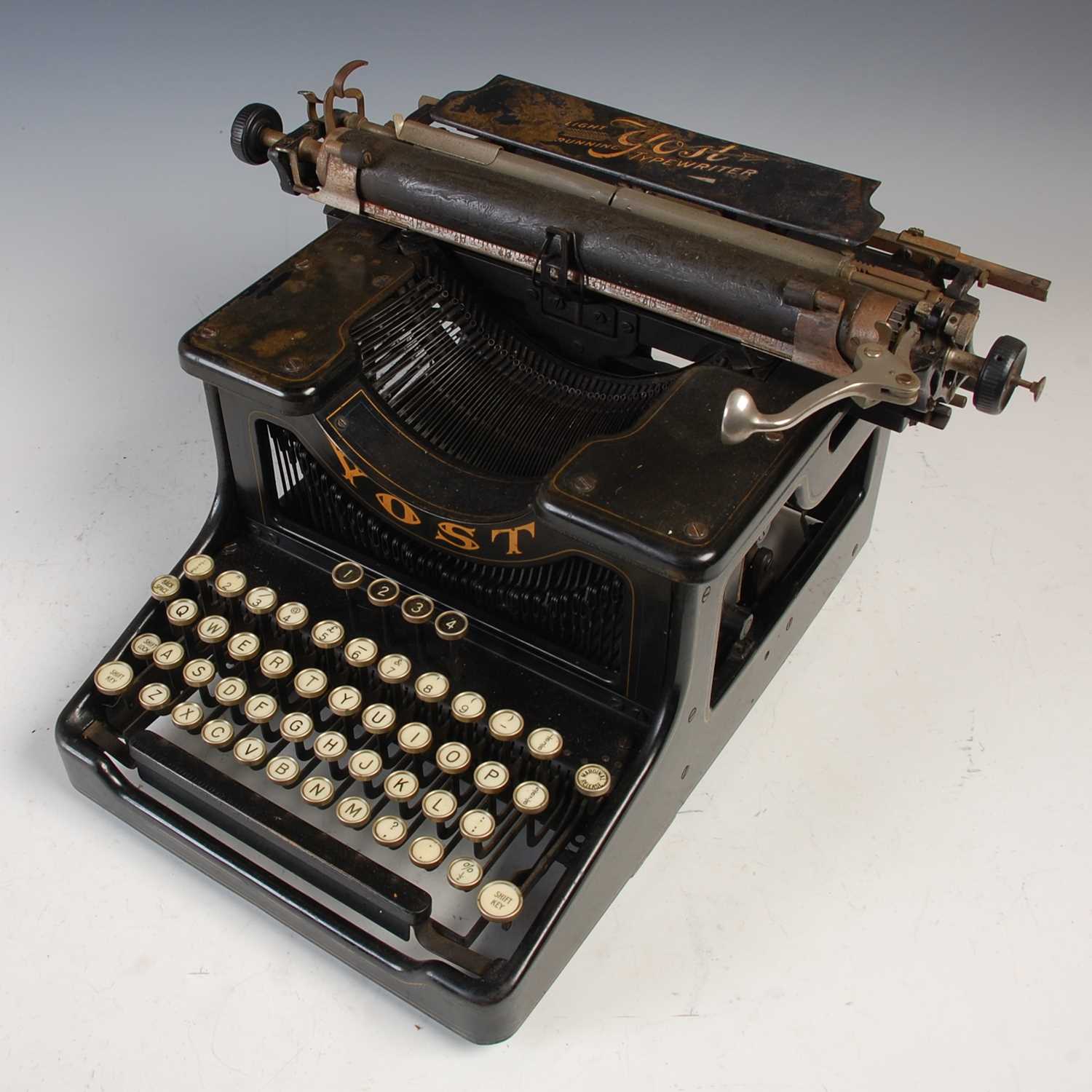 Lot 200 - A vintage Yost typewriter.