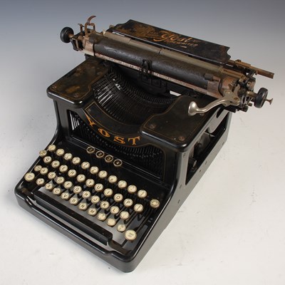 Lot 200 - A vintage Yost typewriter.