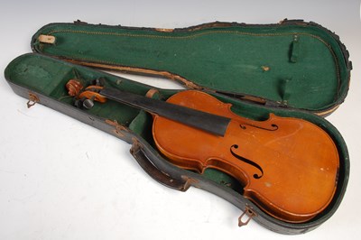 Lot 176 - A vintage violin, copy of Antonius Straduarius,...
