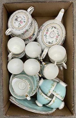 Lot 343 - A box of assorted tea ware, to include Aynsley...
