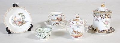 Lot 786 - A collection of ceramics, to include Royal...