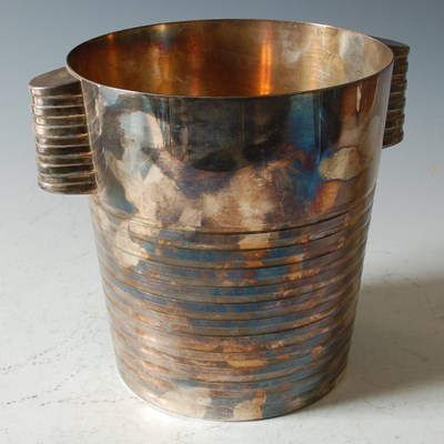 Lot 509 - A French Art Deco silver plated champagne ice...