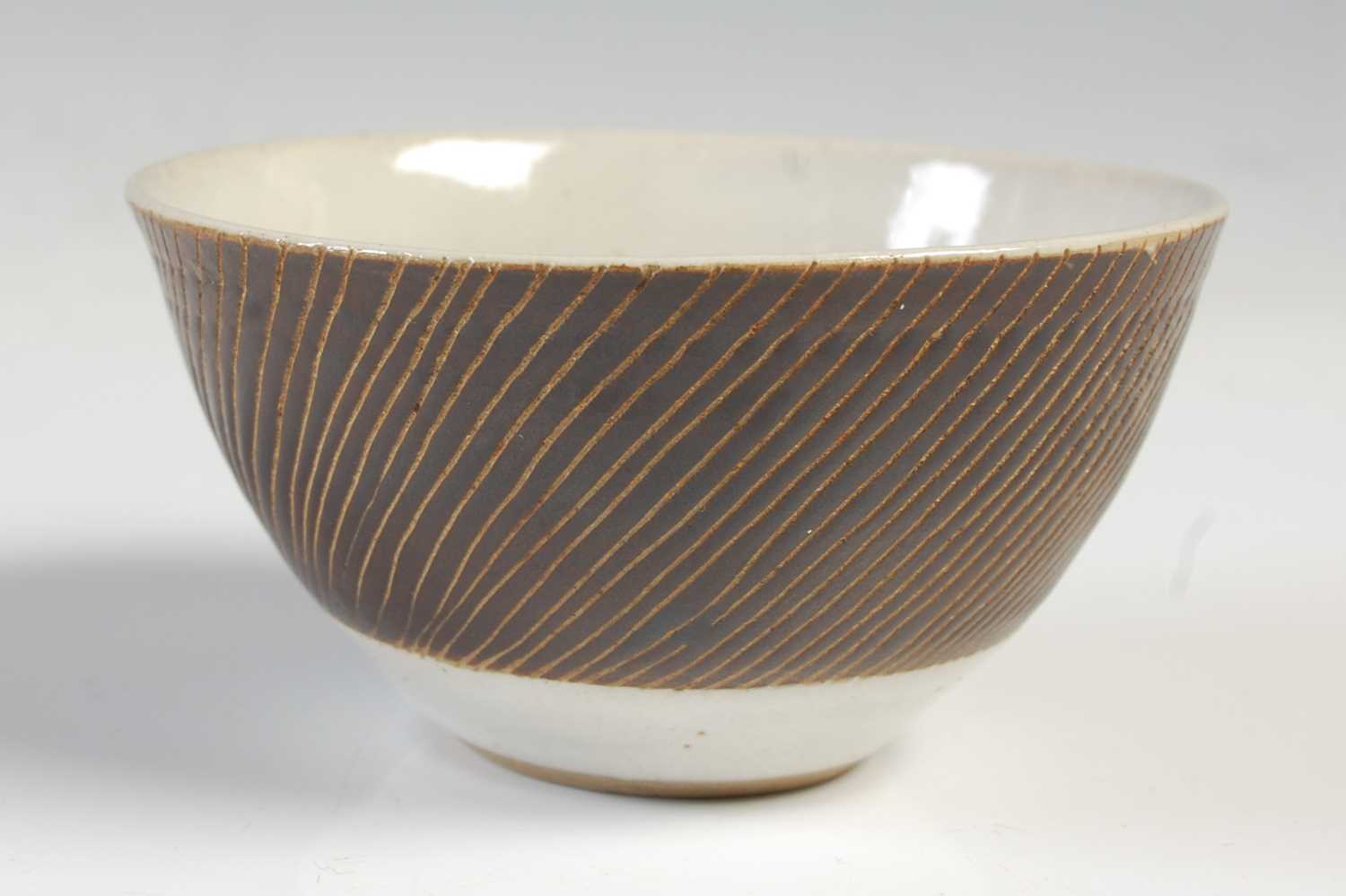 Lot 761 - DAME LUCIE RIE (1902-1995), a porcelain bowl,...