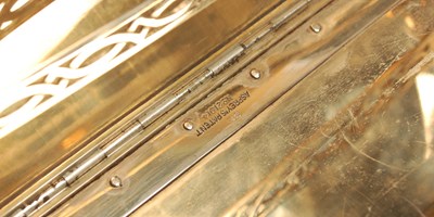 Lot 672 - A 9ct gold cigarette case, Asprey, London,...