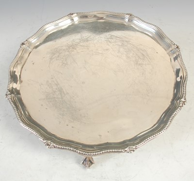 Lot 472 - A Victorian silver salver, Sheffield 1897,...