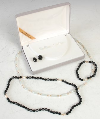 Lot 644M - A collection of jewellery, to include a yellow...