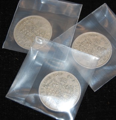 Lot 249 - A group of five rectangular boxes containing...