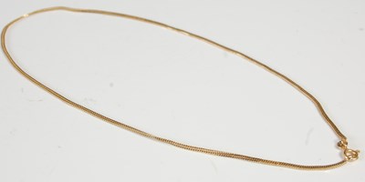 Lot 42 - A yellow metal necklace, stamped '750', 4.6...