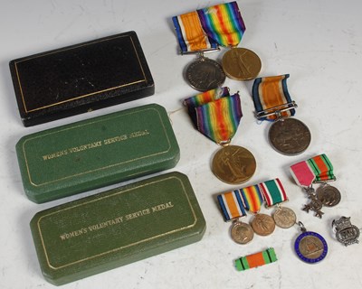 Lot 130 - A group of Great War and later medals, to...