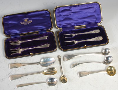 Lot 197 - A collection of assorted silver flatware, 6...
