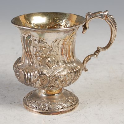 Lot 218 - A London silver christening mug, 8cm high, 3.7...
