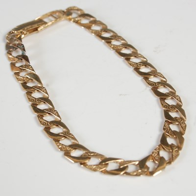 Lot 364 - A 9ct gold bracelet, 10.7 grams.