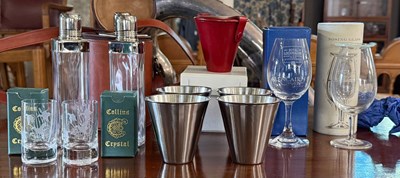 Lot 435 - A box of assorted spirits and whisky drinking...