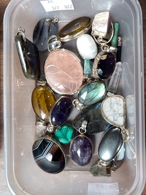 Lot 441 - A box of assorted agates, stone and gem set...