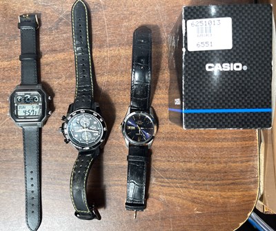 Lot 448 - Four assorted wristwatches to include a Seiko...