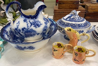 Lot 499 - A blue printed ewer and basin; a blue printed...