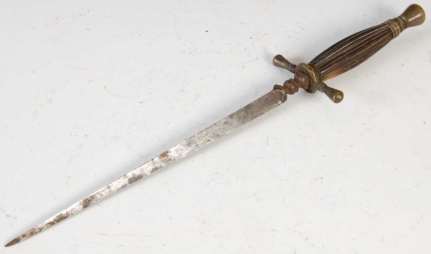 Lot 146 - An Italian gunners stiletto dagger, probably