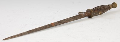 Lot 146 - An Italian gunners stiletto dagger, probably...